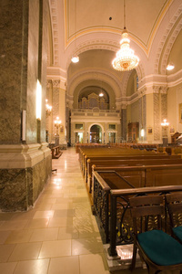 天主教堂的内部