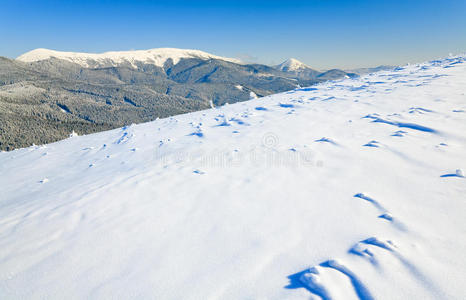 冬季山地景观