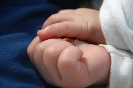 婴儿的手
