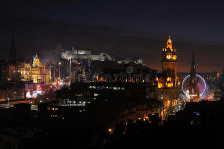 英国苏格兰爱丁堡市中心，夜间