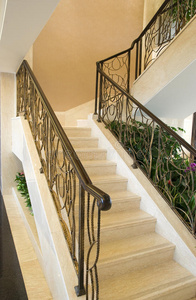 现代住宅中的楼梯