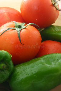 西红柿和青椒