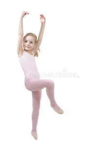 学习芭蕾的小女孩