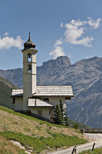 山间小教堂