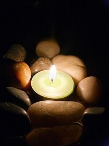 蜡烛和石头