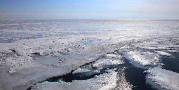 冰冻贝加尔湖