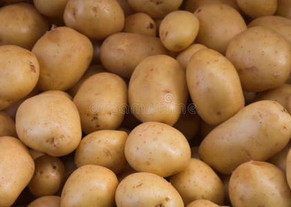 一大束天然土豆