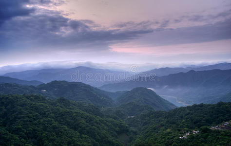 山清水秀