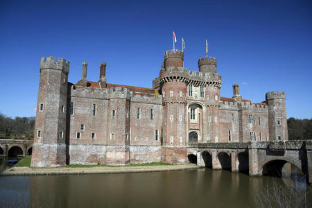 苏塞克斯郡东部赫斯特蒙塞克斯城堡herstmonceux castle east sussex england