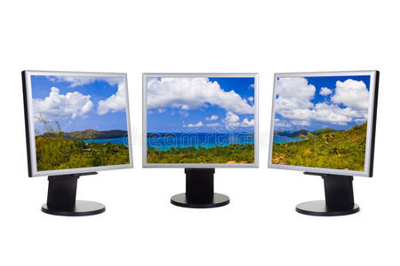 计算机屏幕上的海岸全景图图片