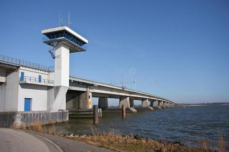 荷兰混凝土大桥