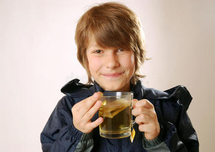 茶的男孩喝茶的男孩照片