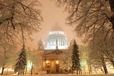 圣彼得堡艾萨克大教堂