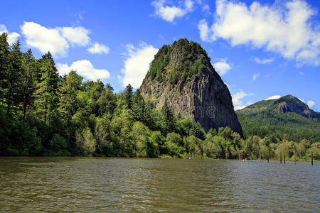 哥伦比亚河上的烽火石图片