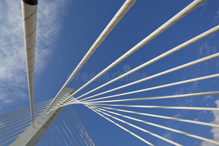 波德戈里察千禧桥的抽象细节图片