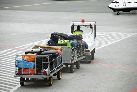 机场，飞机上的行李