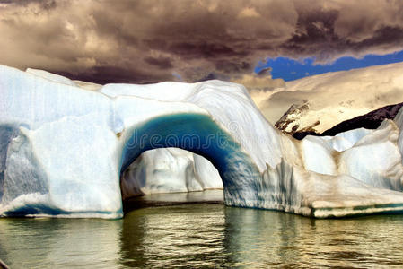 厄普萨拉冰川