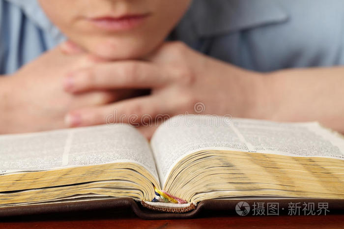 读圣经