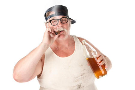 抽烟喝酒摇滚乐手抽烟喝酒年轻女子喝酒抽烟在酒吧抽烟喝酒的年轻女子