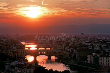 黄昏时佛罗伦萨的旧桥
