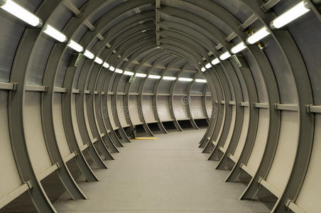 金属结构隧道