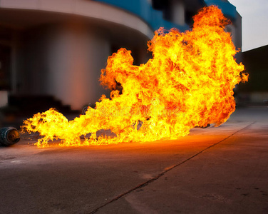 熊熊燃烧的火焰火焰熊熊燃烧照片