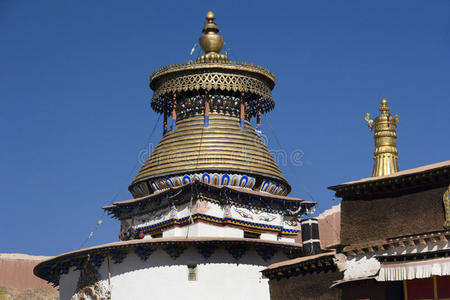 西藏帕尔丘寺的游牧民族图片