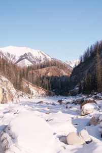 冬天的山河。西伯利亚。