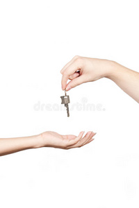 给房子钥匙