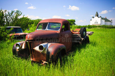 旧红色农用车