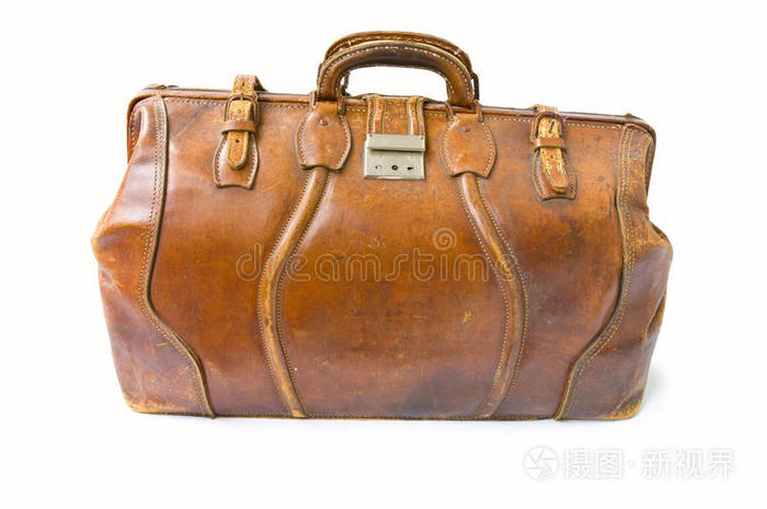 前面白色背景的旧手提包