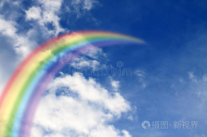 天空中的彩虹