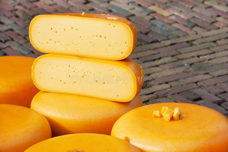 许多荷兰奶酪图片