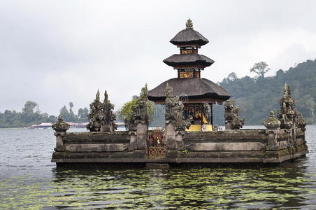 乌伦大奴寺