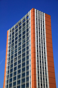 现代办公摩天大楼