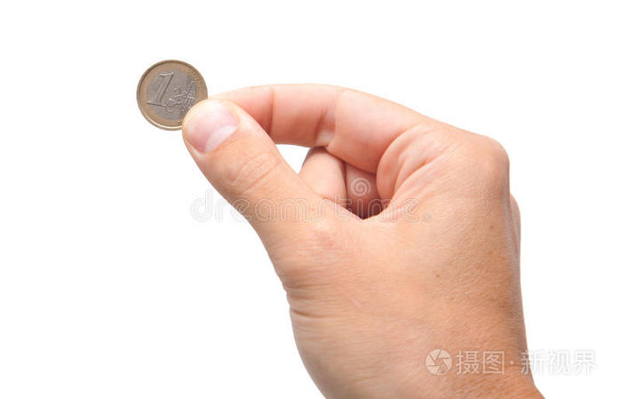 手拿一欧元硬币