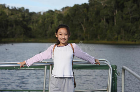 中国儿童游百灵湖图片