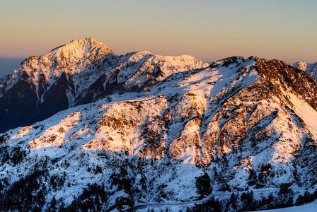 雪山景观