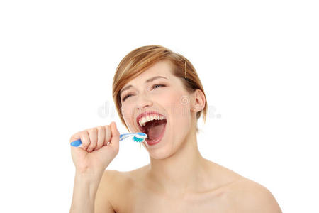 牙刷忠唱歌图片