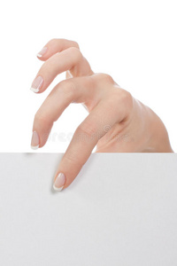 手里拿着一张白纸照片