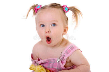 小女孩吃香蕉