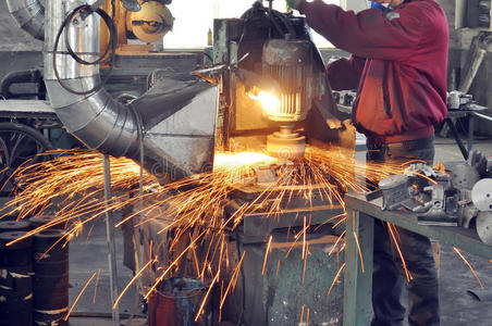 工厂抛光车间图片