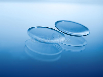 青少年隐形眼镜图片-青少年隐形眼镜素材-青少年隐形眼镜插画-摄图新