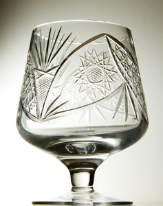 水晶白兰地酒杯图片