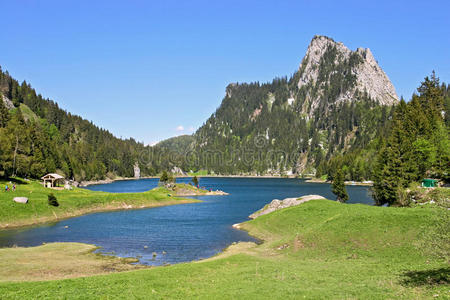 瑞士瓦莱斯的塔尼湖景