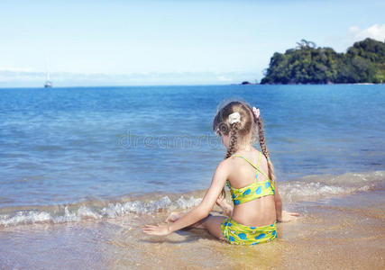 海边的女孩。