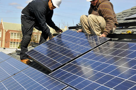 太阳能电池板安装工5