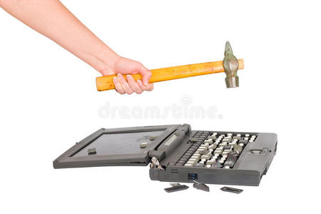 锤子摧毁笔记本电脑