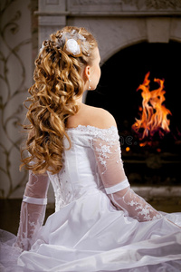 婚纱发型的豪华新娘