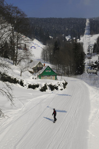 追踪 联盟 求助 赖萨 房子 霍拉 假日 滑雪板 旅行 寒冷的